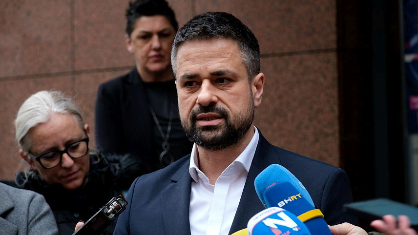 БАЊАЛУКА, 2. АПРИЛА /СРНА/ - Предсједавајући Управног одбора Управе за индиректно опорезивање /УИО/ БиХ Срђан Амиџић на конференцији за новинаре у Бањалуци.