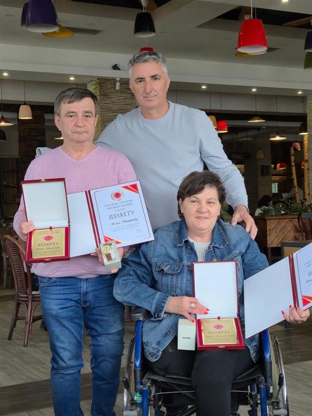 БИЈЕЉИНА, 3. АПРИЛА /СРНА/ - Регионално удружење ампутираца Бијељина обиљежило је Међународни дан борбе против касетне муниције, 4. април, и традиционално наградило чланове за несебичан допринос раду ове асоцијације.