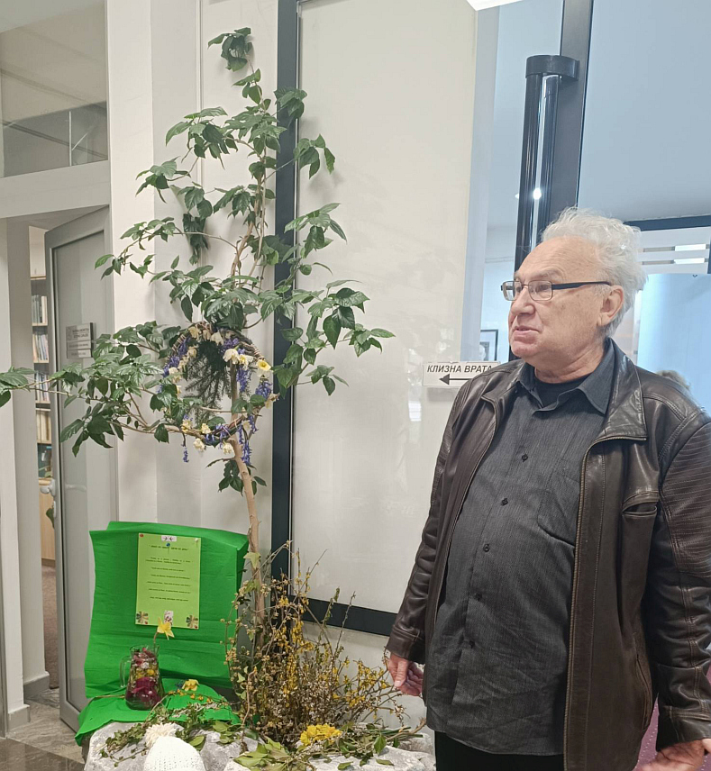 ИСТОЧНО САРАЈЕВО, 5. АПРИЛА /СРНА/ – Етнолог Бранко Пјевић рекао је Срни да изрека "лијеп ко цвијет, здрав ко дрен" најбоље осликава суштину овог периода, те да се током Цвјетне недјеље, посебно на Лазареву суботу, беру гранчице дрена и прољећно цвијеће попут здравца мирисљавца, љубице и споменка, које се ставља у воду за умивање, јер се вјерује да доноси здравље и љепоту.