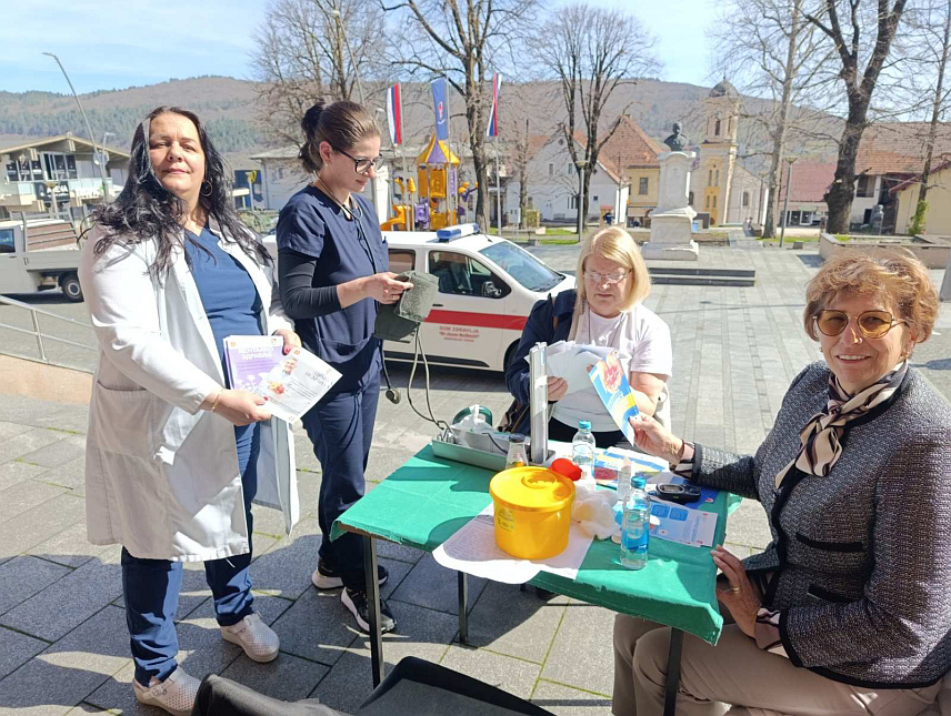 МРКОЊИЋ ГРАД, 6. АПРИЛА /СРНА/ - У Мркоњић Граду данас је, поводом обиљежавања Свјетског дана здравља, почела тродневна кампања мјерења крвног притиска и шећера у крви.