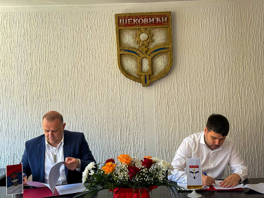 ШЕКОВИЋИ, 6. АПРИЛА /СРНА/ - Шековићи биће први пут домаћин циља једне етапе на јубиларној, 20. Међународној бициклистичкој трци "Београд–Бањалука", потврђено је након састанка начелника општине Миладина Лазића и директора Tрке Владимира Куваље.