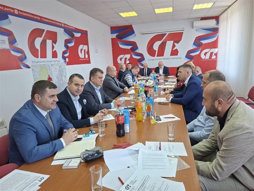 БАЊАЛУКА, 6. АПРИЛА /СРНА/ - Сједница Извршног одбора Социјалистичкe партијe /СП/ у Бањалуци.