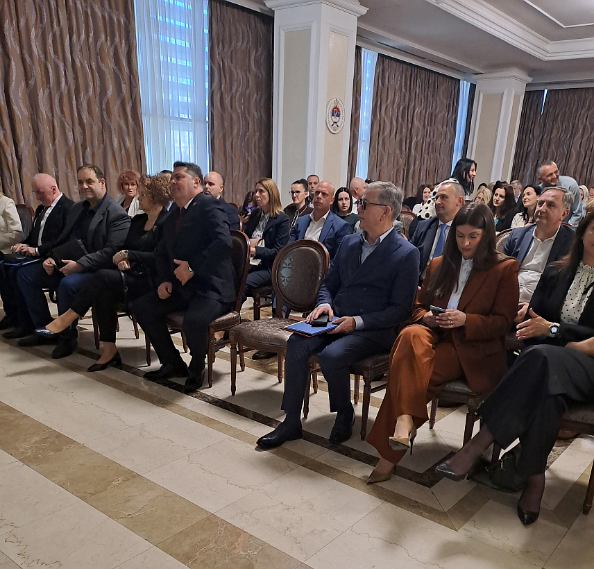 БАЊАЛУКА, 7. АПРИЛА /СРНА/ - У Бањалуци је данас отворен Фестивал здравља у организацији Министарства здравља и социјалне заштите Републике Српске.