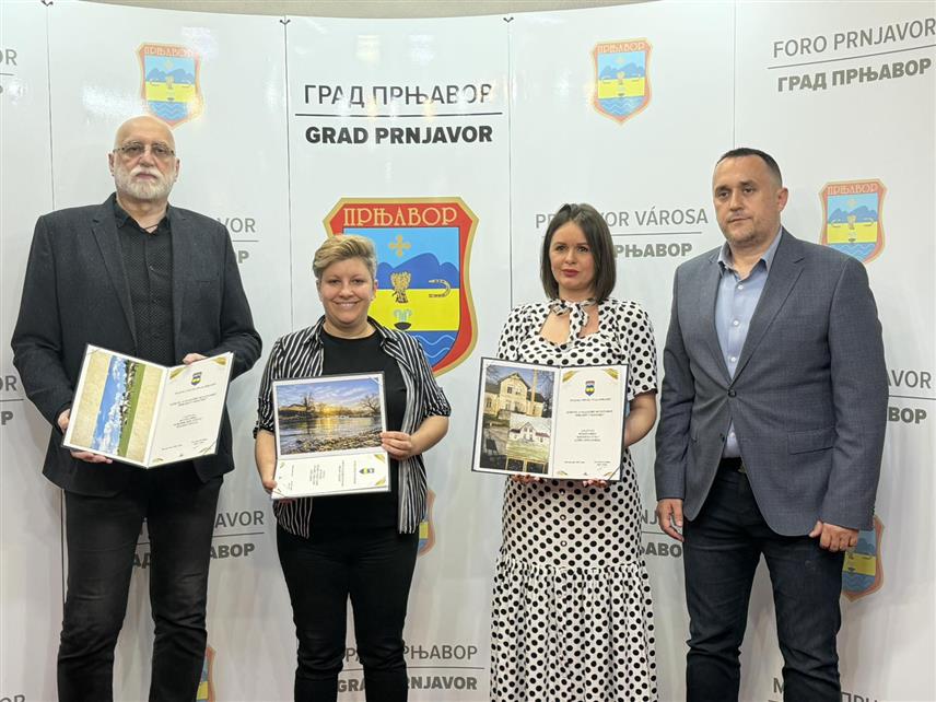 ПРЊАВОР, 7. АПРИЛА /СРНА/ - Фотографија "Воденица уз ријеку Укрину" ауторке Добриле Цвијић освојила је прву награду на фото-конкурсу "Прњавор у објективу", који је град Прњавор расписао поводом обиљежавања Дана града.
