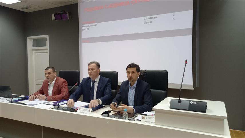 ИСТОЧНО САРАЈЕВО, 8. АПРИЛА /СРНА/ - Скупштина града Источно Сарајево усвојила је данас план капиталних улагања града Источно Сарајево до 2028. године, а вриједност планираних пројеката је око 40 милиона КМ.