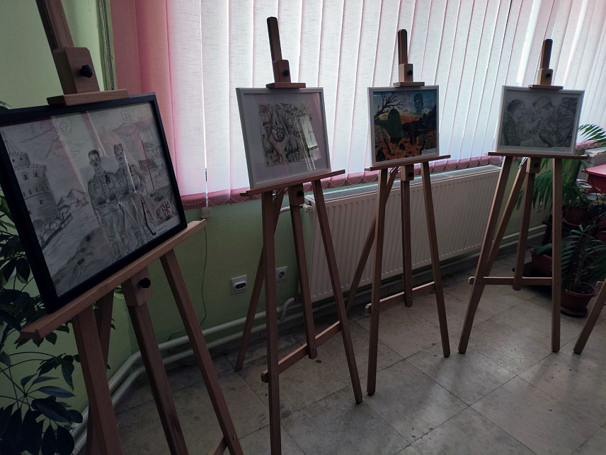 СРЕБРЕНИЦА, 8. АПРИЛА /СРНА/- У Народној библиотеци Сребреница данас су уручене награде средњошколцима, ауторима најбољих литерарних и ликовних радова о солунским добровољцима из некадашњег Сребреничког среза.