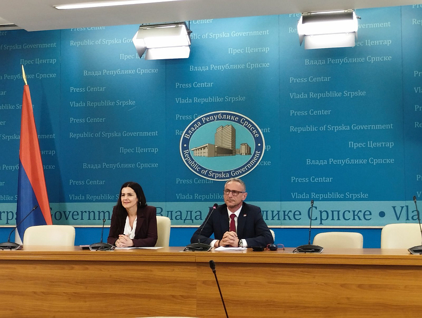 БАЊАЛУКА, 9. АПРИЛА /СРНА/ - Министар рада и борачко-инвалидске заштите Радан Остојић на конференцији за новинаре данас у Бањалуци.