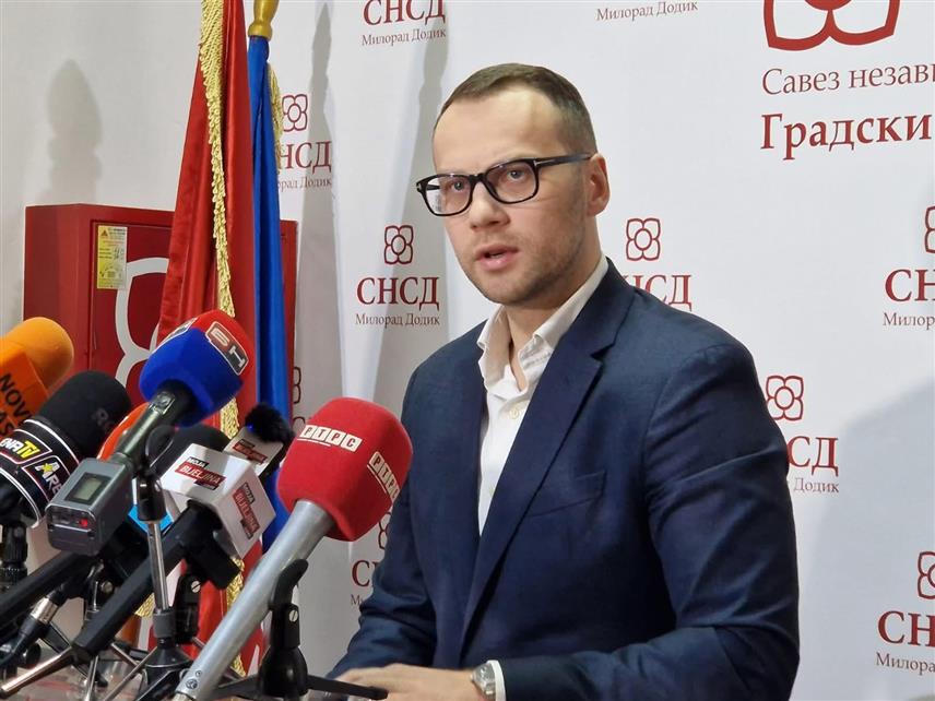 БИЈЕЉИНА, 11. МАЈА /СРНА/ - Предсједник Градског одбора СНСД-а Бијељина Бојан Савић позвао је бијељинску Градску управу да хитно измири обавезе према спортским клубовима и спортским удружењима које су планиране буџетом за 2024/25. годину.