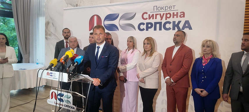 БАЊАЛУКА, 11. МАЈА /СРНА/ - Предсједник Покрета Сигурна Српска /ПСС/ Драшко Станивуковић на конференцији за медије током сједнице Главног одбора у Бањалуци.