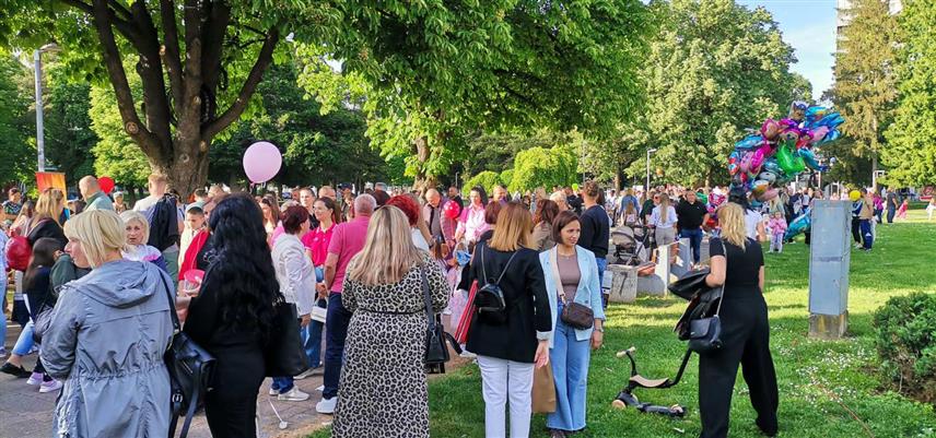 ДОБОЈ, 14. МАЈА /СРНА/ - Јавна предшколска установа "Мајка Југовић" у Добоју организовала је данас обиљежавање Међународног дана породице низом забавних активности за дјецу и родитеље у Парку народних хероја.