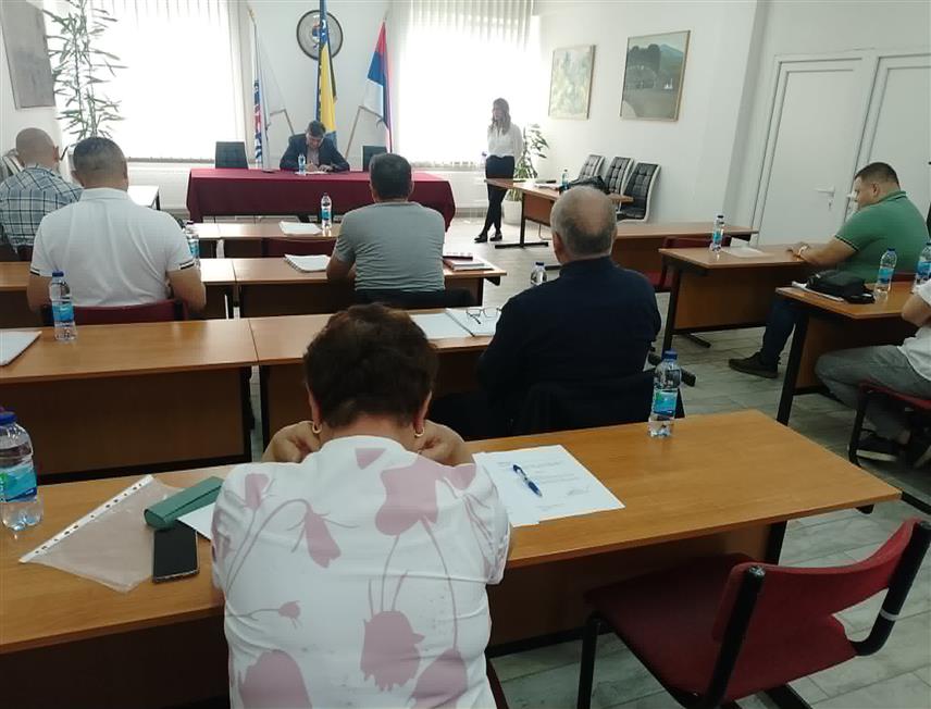 НОВИ ГРАД, 25. МАЈА /СРНА/ - Сједница Привредног савјета општине Нови Град.