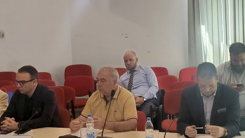 БЕОГРАД, 27. МАЈА /СРНА/ - Трибина "Република Српска између Истока и Запада: политика балансираних односа“ у Београду.
