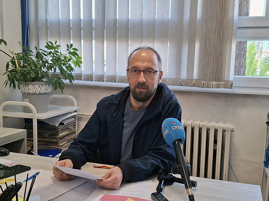 ИСТОЧНО САРАЈЕВО, 2. МАЈА /СРНА/ - Директор Средње школа "28. јуни" у Источном Сарајеву Борис Брајовић.