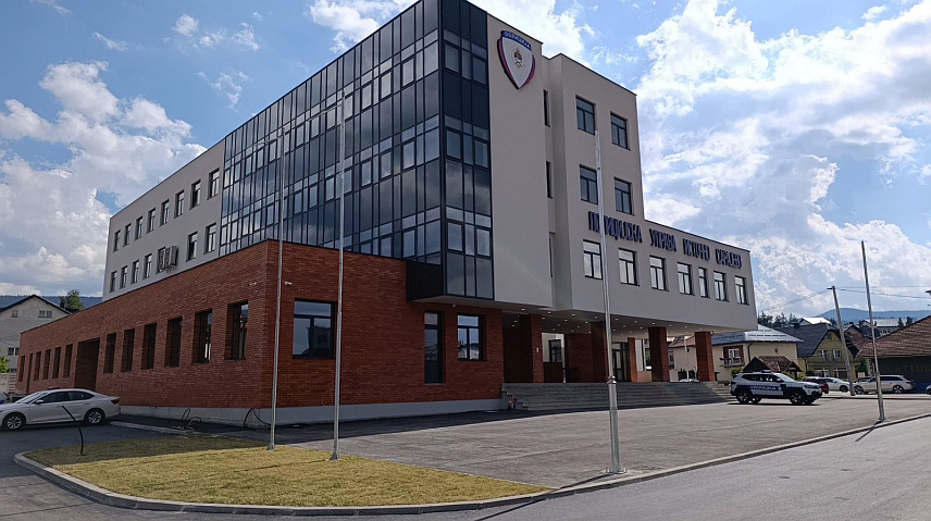 БАЊАЛУКА, 18. ЈУНА /СРНА/ - Нови објекат Полицијске управе Источно Сарајево најзначајнија је инвестиција Министарства унутрашњих послова /МУП/ Републике Српске након изградње Центра за обуку у Залужанима.	
