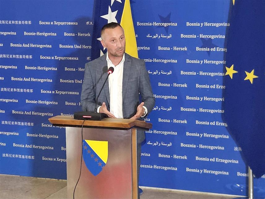 САРАЈЕВО, 30. ЈУНА /СРНА/ - Посланик Клуба СНСД-а у Представничком дому Парламентарне скупштине БиХ Милорад Којић на конференцији за новинаре у Сарајеву.