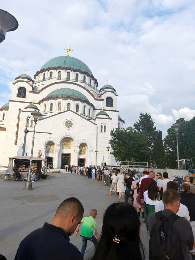 БЕОГРАД, 4. ЈУНА /СРНА/ - Српски народ одлучио је да се окрене Богу и вјечности у вријеме када Европа постаје постхришћанска, а Часни појас Пресвете Богородице је одлучио да у овом геополитичком моменту заштити Србе.