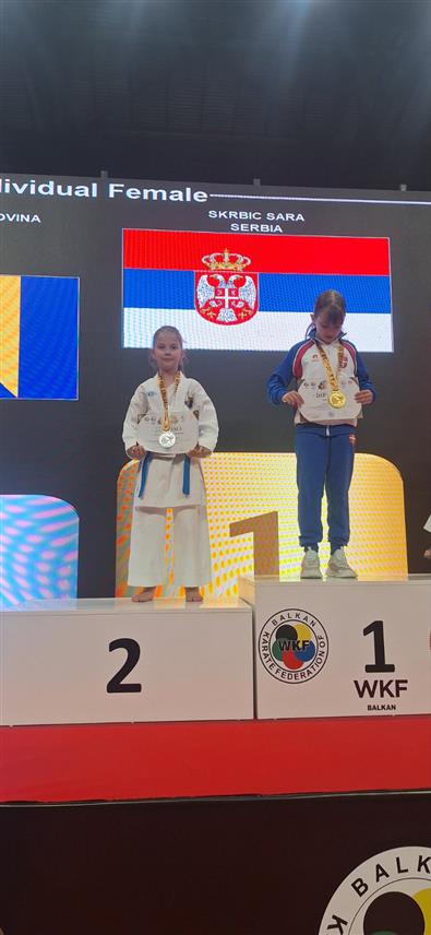 БИЛЕЋА, 7. ЈУНА /СРНА/ - Млада каратисткиња из Билеће Софија Илић за пет година тренирања успјела је да стане на побједничко постоље највећих регионалних такмичења и потврди да из Херцеговине долазе велики таленти, иако то није могла наслутити када је први пут обукла кимоно и закорачила у салу Карате клуба "Херцеговац".