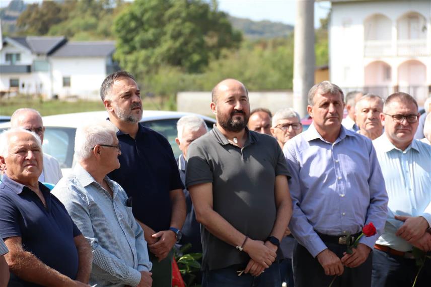 ДЕРВЕНТА, 12. СЕПТЕМБРА /СРНА/ - У Агићима код Дервенте данас је обиљежен Дан првог ослобођења Дервенте у Другом свјетском рату.Градоначелник Дервенте Игор Жунић рекао је да се значајни датуми из историје морају чувати од заборава.