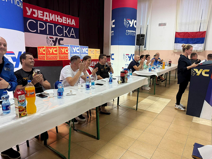 БАЊАЛУКА, 13. СЕПТЕМБРА /СРНА/ - Носилац листе Уједињене Српске за Народну скупштину Републике Српске Ненад Стевандић на трибини у бањалучкој мјесној заједници Поткозарје рекао је да ова странка има најбољи програм за Бањалуку, као другу српску пријестоницу и главни град.