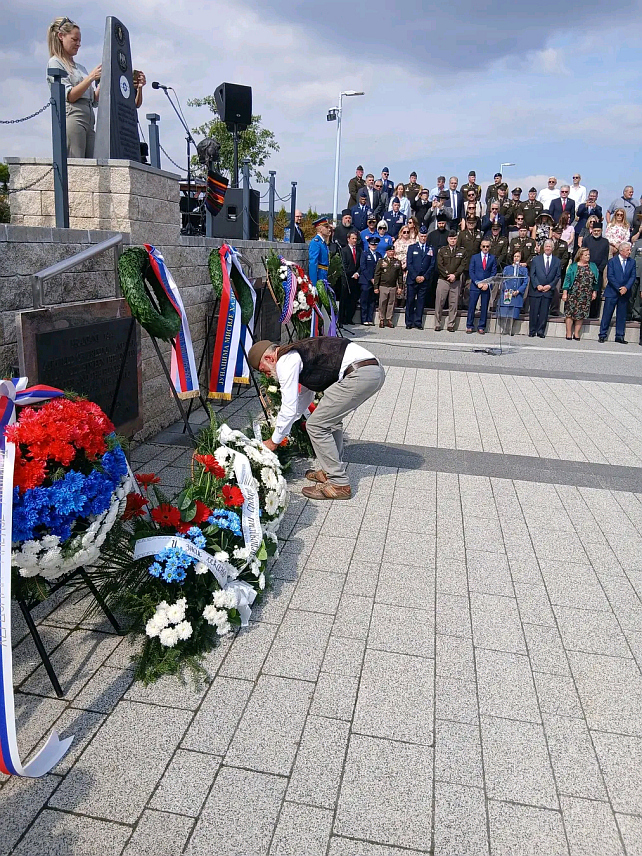 ПРАЊАНИ, 19. СЕПТЕМБРА /СРНА/ - У селу Прањани код Горњег Милановца данас су обиљежене 82 године од Мисије "Халијард", највеће акције спасавања савезничких ваздухопловаца у Другом свјетском рату.