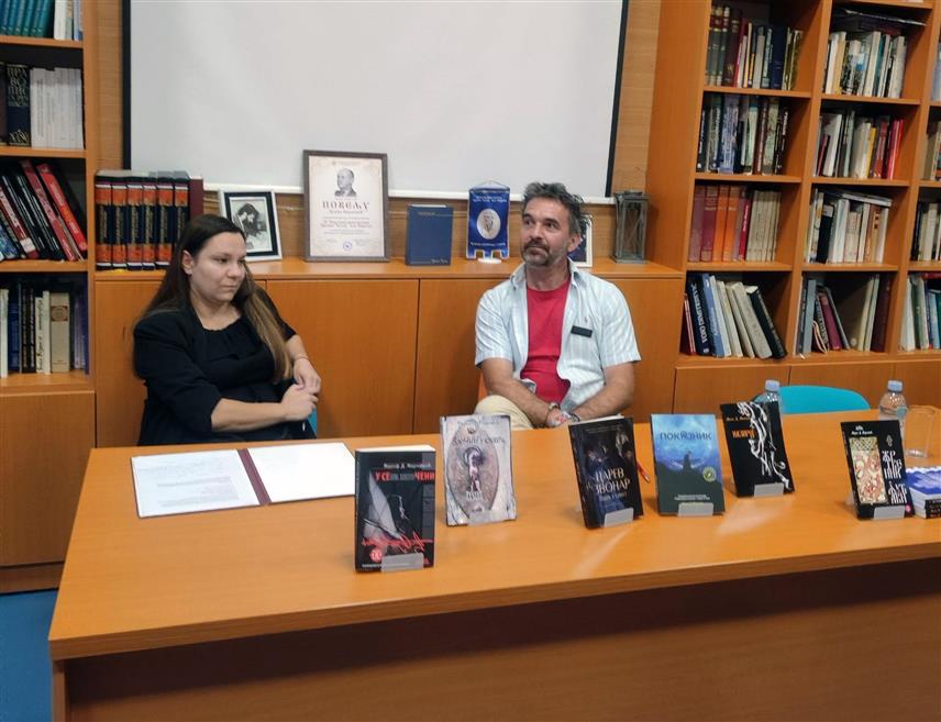 ХАН ПИЈЕСАК, 1. СЕПТЕМБРА /СРНА/ - Љубитељи писане ријечи на Хан Пијеску упознали су се са стваралачким опусом писца Марка Марковића, којем је Русија непресушни извор инспирације.