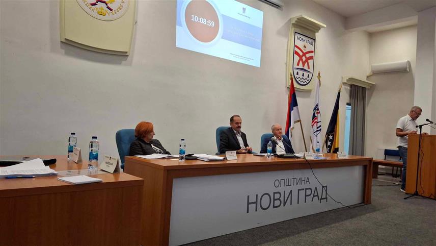 НОВИ ГРАД, 24. СЕПТЕМБРА /СРНА/ - Сједница скупштине општине Нови Град.