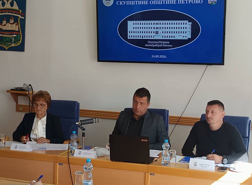 ПЕТРОВО, 24. СЕПТЕМБРА /СРНА/ - Сједница Скупштине општине Петрово.
