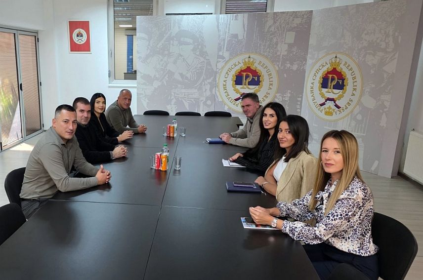 ИСТОЧНО САРАЈЕВО, 30. СЕПТЕМБРА /СРНА/ - Састанак представника Управе цивилне заштите Републике Српске и Сектора за ванредне ситуације МУП-а Србије.