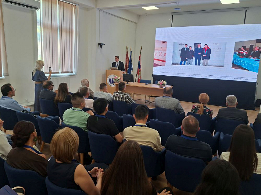 ФОЧА, 3. СЕПТЕМБРА /СРНА/ - Прва Балканска конференција биомедицинских и онколошких истраживања окупила је данас на Медицинском факултету у Фочи еминентне стручњаке из више земаља Европе и свијета, који ће представити резултате најновијих научних истраживања и достигнућа у лијечењу канцера.