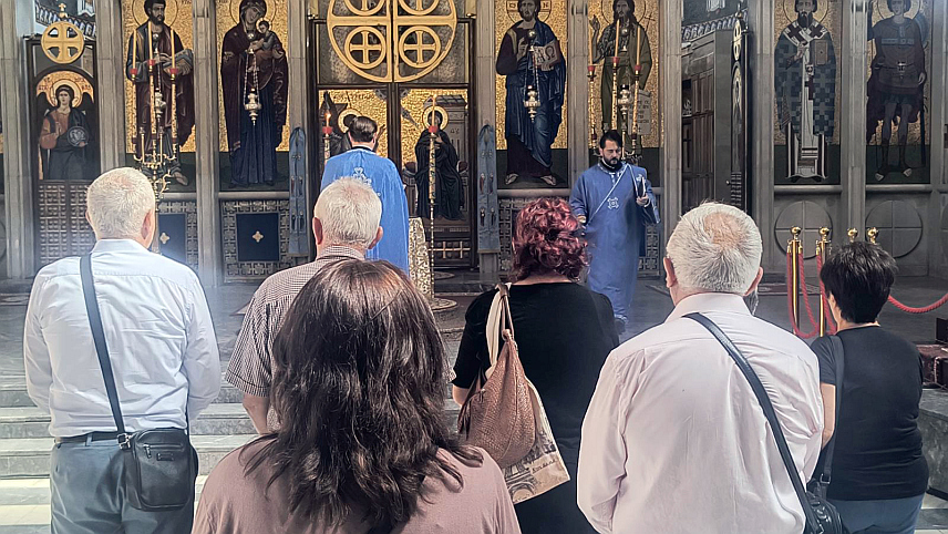 БЕОГРАД, 9. СЕПТЕМБРА /СРНА/ – У Цркви Светог Марка у Београду данас је служен помен за 87 Срба убијених у хрватској војној акцији "Медачки џеп" 1993. године - једном од највећих злочина почињених у рату у Хрватској.	

