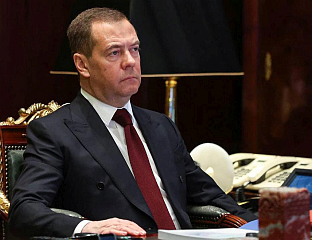 МЕДВЕДЕВ: МЕРЦ ДА РАЗМИСЛИ ДВА ПУТА У ВЕЗИ СА ОРУЖЈЕМ ЗА УНИШТАВАЊЕ КРИМСКОГ МОСТА