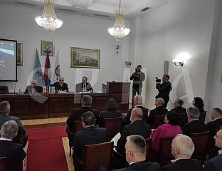 КУЗМАНОВИЋ: ПРИМЉЕНО 16 НОВИХ ЧЛАНОВА АКАДЕМИЈЕ