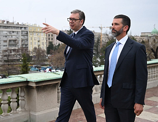 ТРАМП МЛАЂИ ПОНОВО У БЕОГРАДУ, САСТАЈЕ СЕ СА ВУЧИЋЕМ