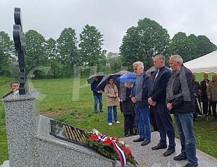 ОДАТА ПОШТА ЗА 88 СРБА ПРОНАЂЕНИХ У МАСОВНОЈ ГРОБНИЦИ