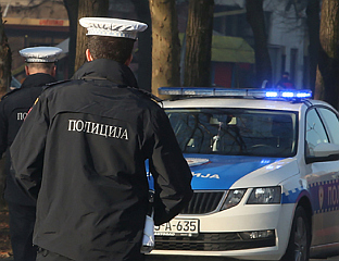 ЛИЦЕ ИЗ ПЕТРОВА ВРИЈЕЂАЛО И ФИЗИЧКИ НАПАЛО ПОЛИЦАЈЦЕ