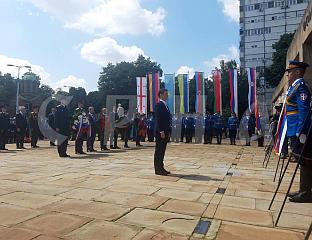 У БЕОГРАДУ ПОЛОЖЕНИ ВИЈЕНЦИ ПОВОДОМ ДАНА ПОБЈЕДЕ