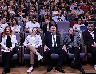 БУДИМИР: СКУПШТИНА ЕВРОПСКЕ УНИЈЕ СТУДЕНАТА ПРИЛИКА ЗА ПРОМОЦИЈУ ВИСОКОГ ОБРАЗОВАЊА У СРПСКОЈ