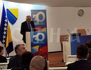 ШПИРИЋ: ПОЛИTИКА ЈЕДНЕ КИНЕ У ОСНОВИ ИЗУЗЕTНЕ САРАДЊЕ
