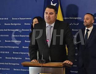 ВУЈИЧИЋ: БЕЗ ПОДРШКЕ ИЗМЈЕНАМА ЗАКОНА О ЗАДУЖИВАЊУ