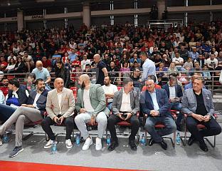 ДОДИК И ВИШКОВИЋ НА УТАКМИЦИ "ИГОКЕЕ" И "ЦРВЕНЕ ЗВЕЗДЕ" У ЛАКТАШИМА