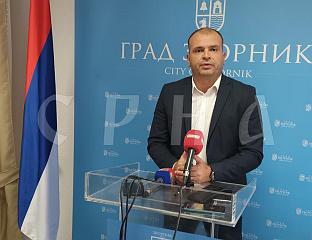 ИВАНОВИЋ: РЕАЛИЗУЈЕМО ПРОЈЕКТЕ ЗА БОЉИ ЖИВОТ ГРАЂАНА