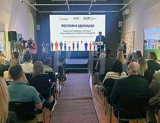 ИЗДАТО ОКО 2.000 РАДНИХ ДОЗВОЛА ЗА СТРАНЦЕ