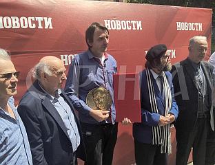 НАГРАДА "МЕША СЕЛИМОВИЋ" УРУЧЕНА ПЈЕСНИКУ ИЗ РЕПУБЛИКЕ СРПСКЕ СЛОБОДАНУ ЈОВИЋУ