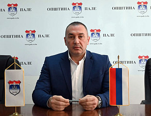 ДЕЛЕГАТ СМАЈИЋ ДА СЕ ИЗВИНИ ПАЉАНИМА