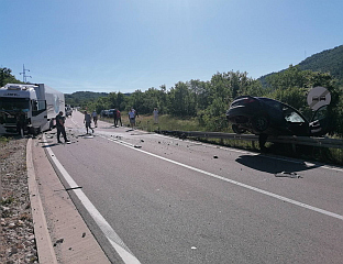 ПОГИНУЛО ЈЕДНО ЛИЦЕ НА ПУТУ НИКШИЋ - ТРЕБИЊЕ