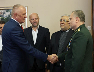ХЕЛЕЗ КРШИ УСТАВ И УГРОЖАВА БЕЗБЈЕДНОСТ ЗЕМЉЕ