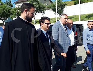 ДОДИК СТИГАО НА СВЕЧАНОСТ ПОВОДОМ 25 ГОДИНА "ФОРЕСТЕ"