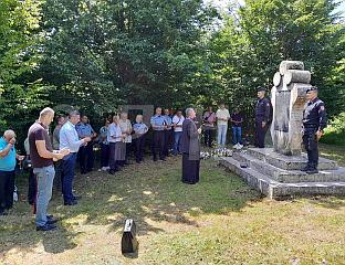 ОДАТА ПОЧАСТ ПОЛИЦАЈЦИМА УБИЈЕНИМ И НЕСТАЛИМ У ОДБРАМБЕНО-ОТАЏБИНСКОМ РАТУ