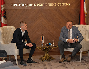 ДОДИК: УПОРНОСТ ВУКОМАНОВИЋА У БОКСУ ПРИМЈЕР ПРАВИХ ВРИЈЕДНОСТИ