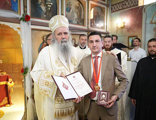 НАЧЕЛНИК ТЕШИЋ ОДЛИКОВАН ОРДЕНОМ СВЕТОГ КРАЉА ДРАГУТИНА